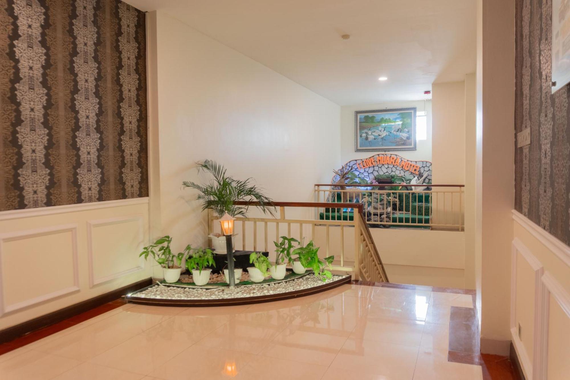 Muara Hotel&Mall Ternate Esterno foto